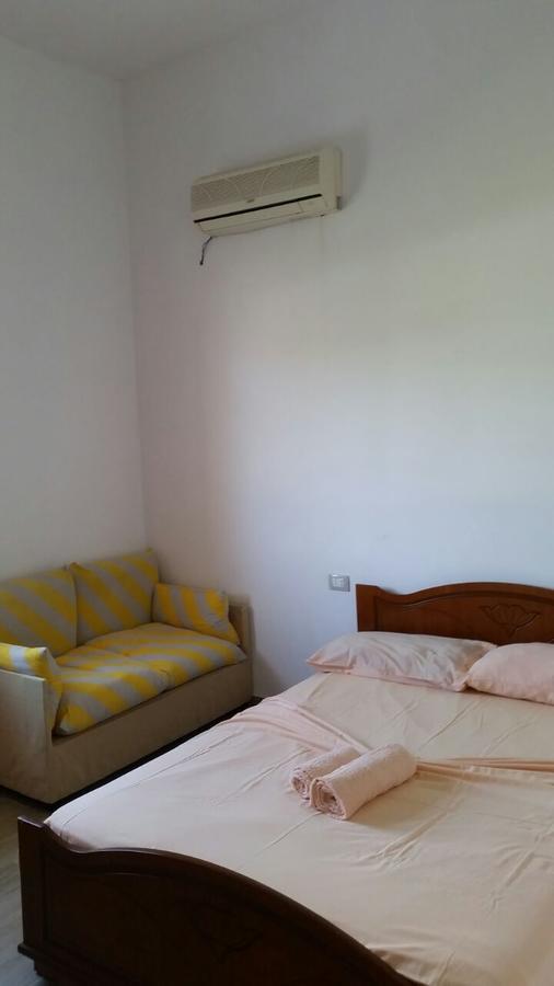 Velaj Apartments Orikum Eksteriør bilde